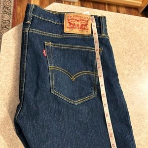 Levi's 510 dark wash 33x32